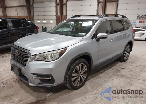 2019 Subaru Ascent Premium из США, поврежденный, VIN 4S4WMAEDXK3463597